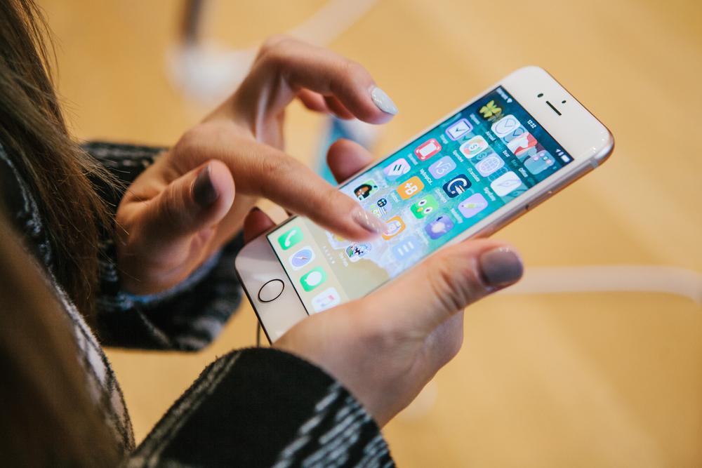iPhone 7 Plus 128 GB vs Samsung Galaxy 7 Edge – A Comparision